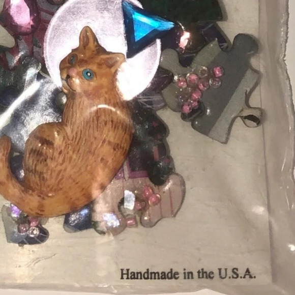 ENIGMA VARIATIONS Handmade Pin/Brooch Cat Puzzle Pieces USA NIP - Picture 3 of 6